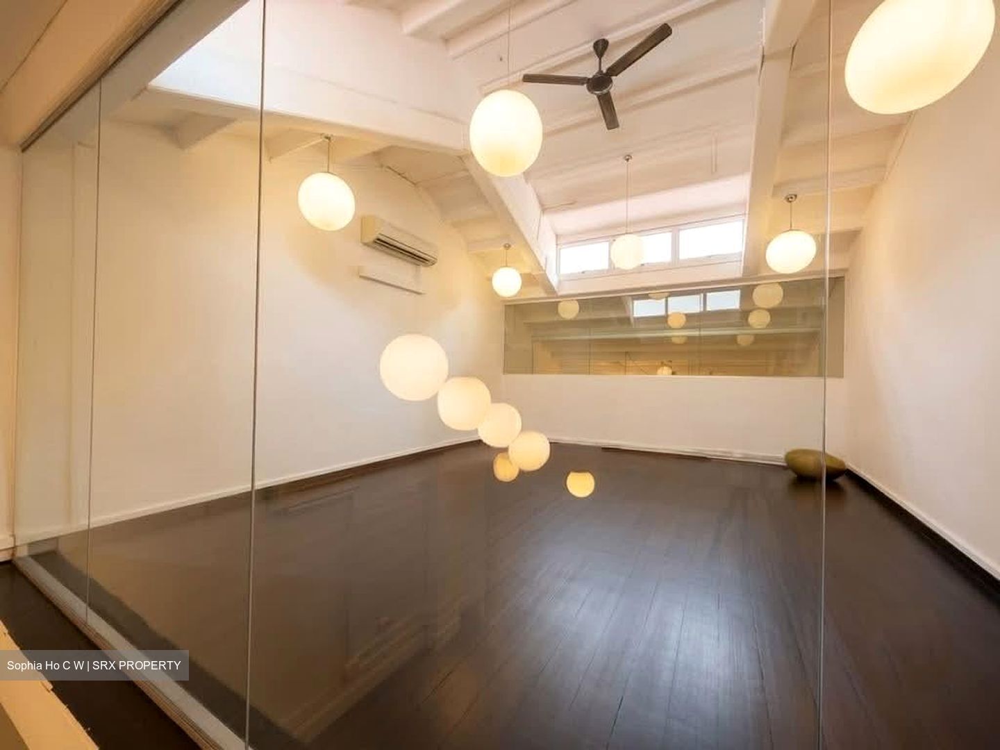 Telok Ayer Conservation Area (D1), Shop House #575211701